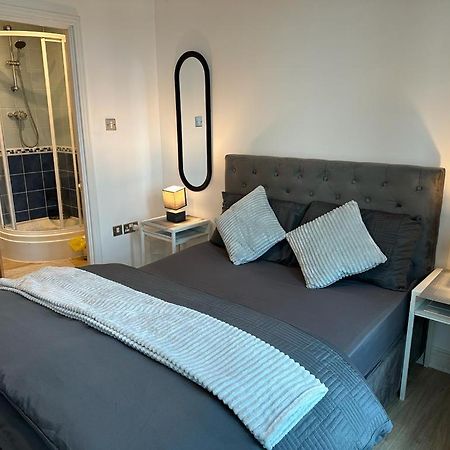 Cosy Views Apartment London Bagian luar foto