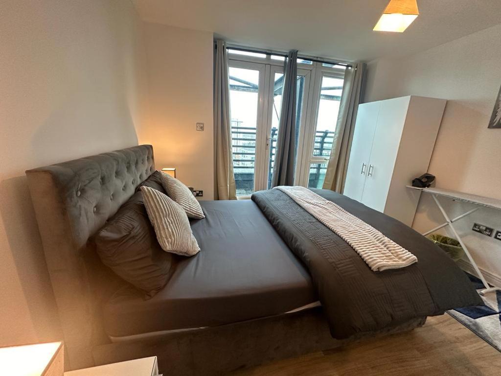 Cosy Views Apartment London Bagian luar foto