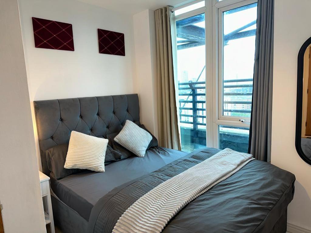 Cosy Views Apartment London Bagian luar foto