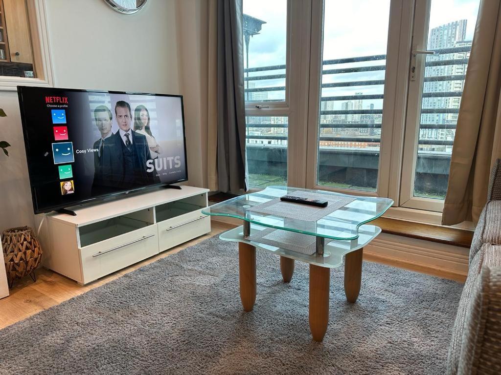 Cosy Views Apartment London Bagian luar foto
