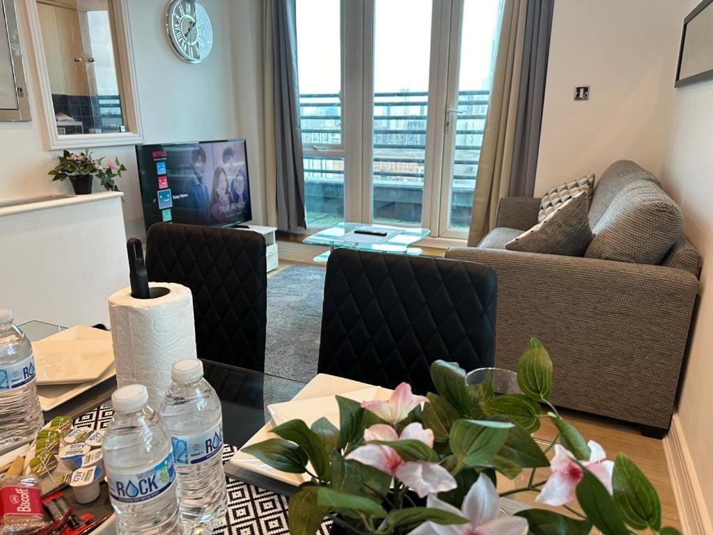 Cosy Views Apartment London Bagian luar foto