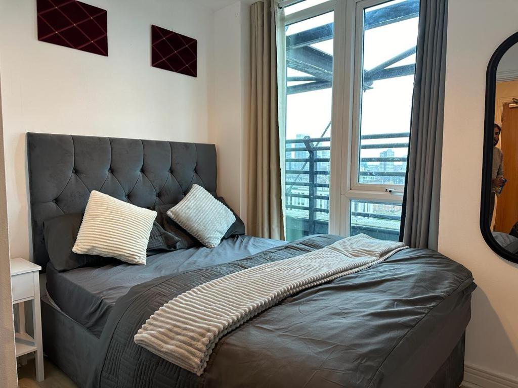 Cosy Views Apartment London Bagian luar foto